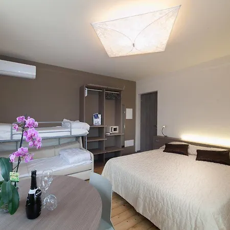 Hotell International Sirmione